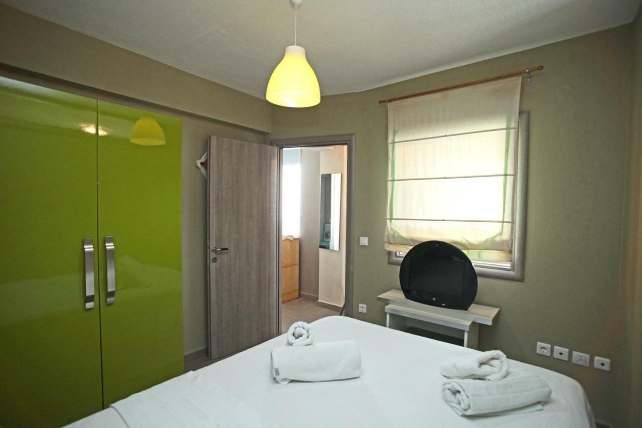 See To Sea Apartments Paralia Dionysiou Exterior photo